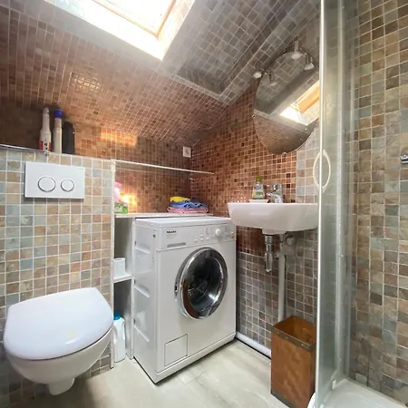 200 Metres -cote Des Basques-, 아파트