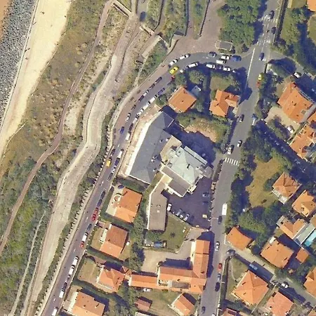 200 Metres -cote Des Basques-, Apartment